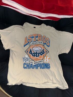 Houston Astros World Series Champions Graphic Tee - Beige/Orange/Blue